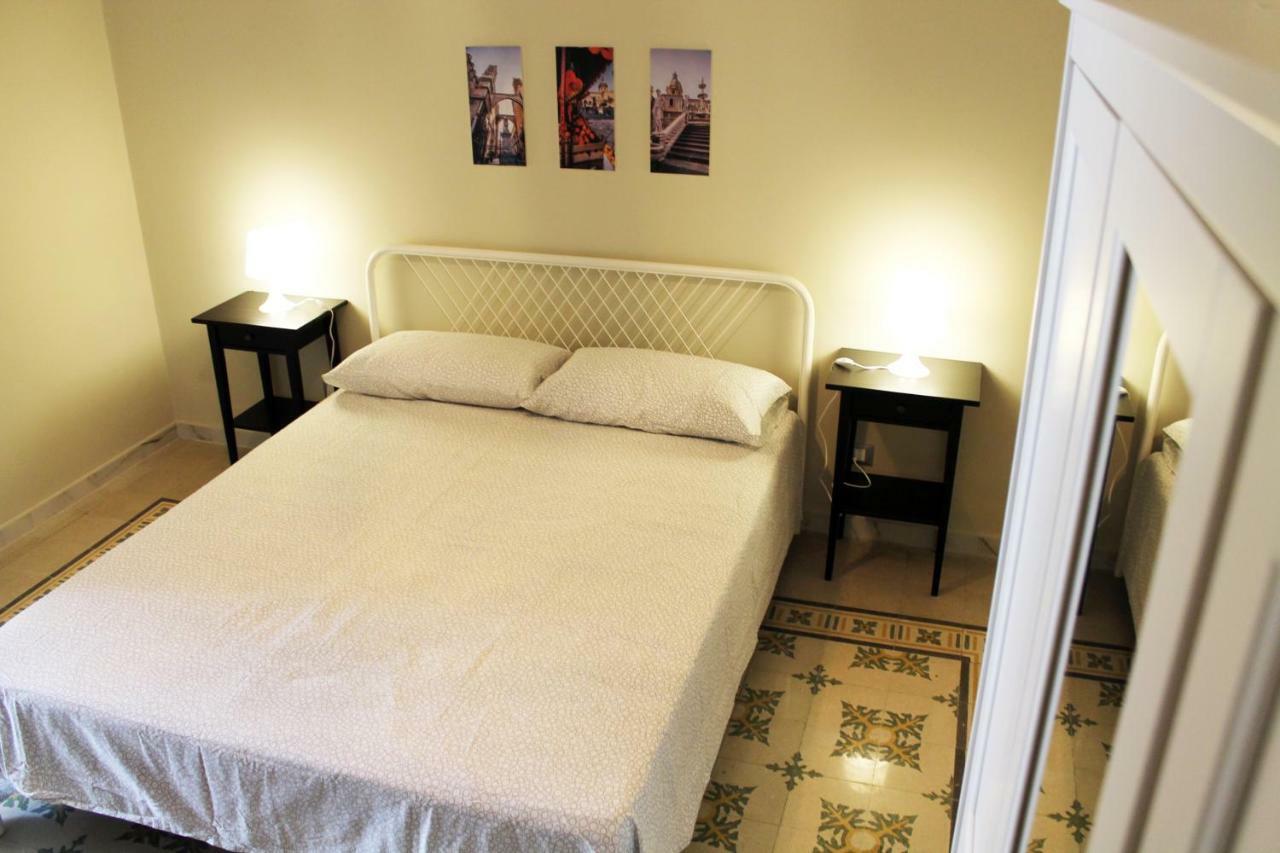 Casa Verdi, Confortevole Bilocale In Centro, 1° P Apartment Bagheria Bagian luar foto